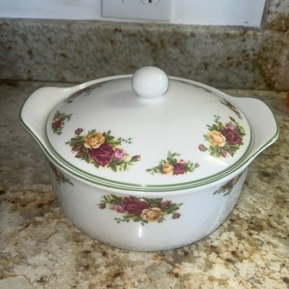 Royal Daulton casserole dish